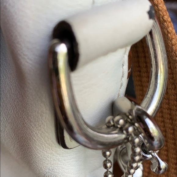 Selling a bag - Picture 4 of 15